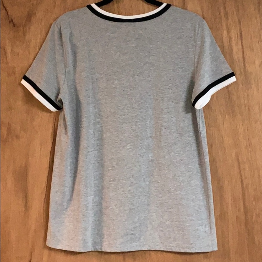 GAME OF THRONES BOXLUNCH Lone Wolf RINGER TEE! - Picture 2 of 4